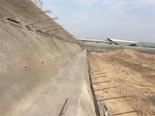 常熟河道边坡加固